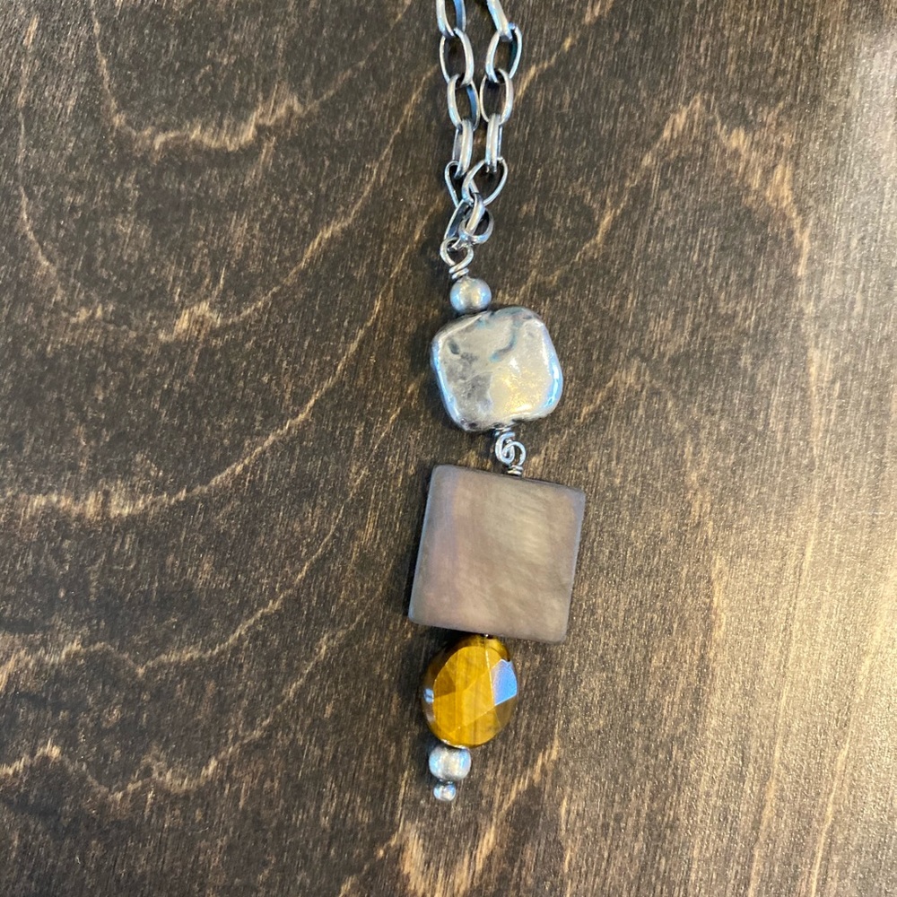 Silpada Tigers Eye Bead Necklace - Picture 3 of 3